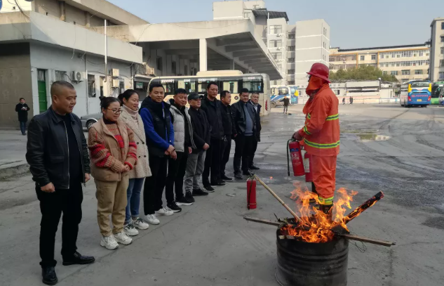 萍鄉(xiāng)長運 萍鄉(xiāng)汽車站開展冬季消防演練